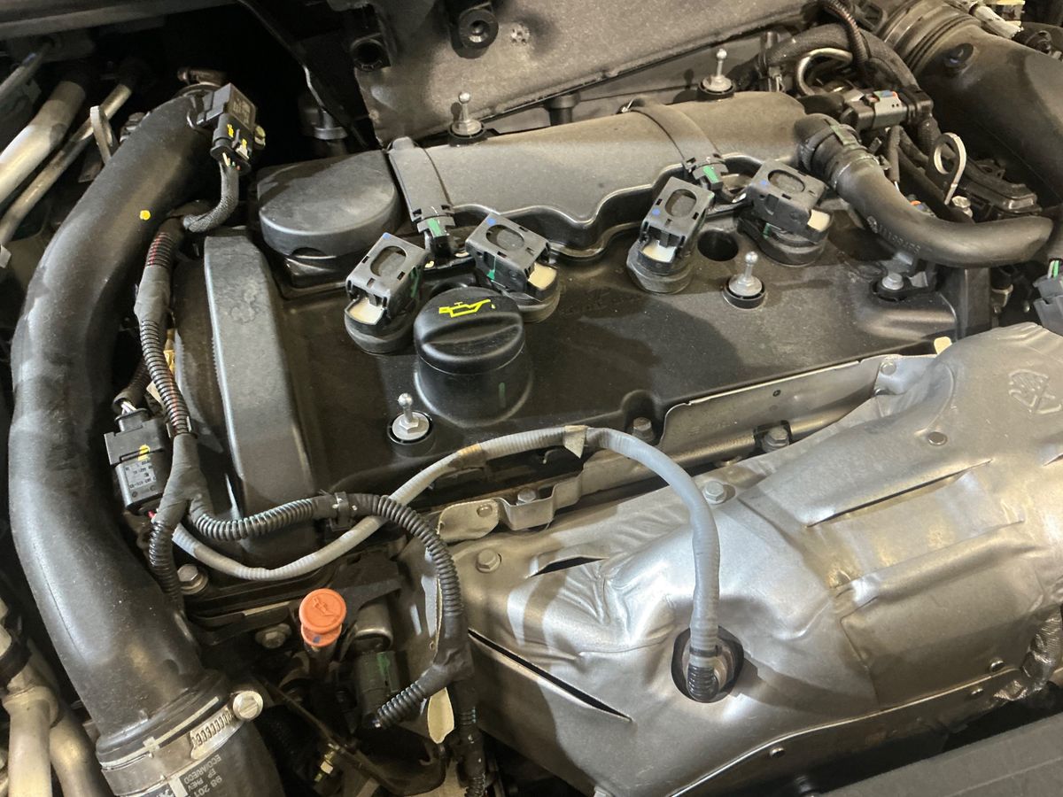 Peugeot 308 2022 — photo 29