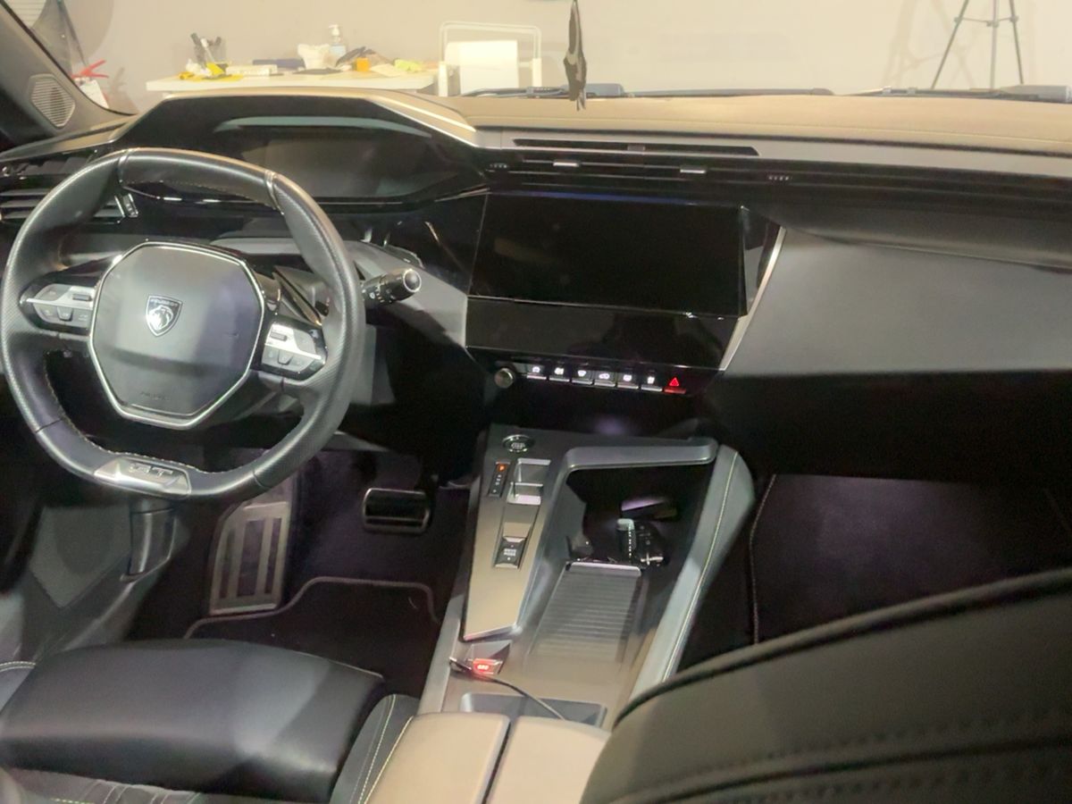 Peugeot 308 2022 — photo 18