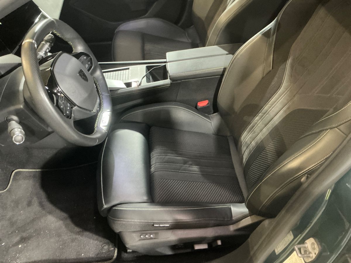Peugeot 308 2022 — photo 23