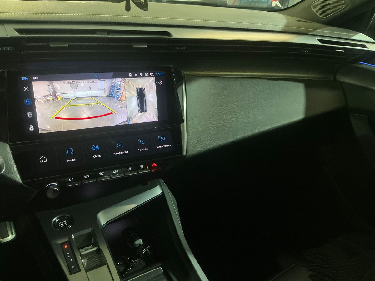 Peugeot 308 2022 — photo 28