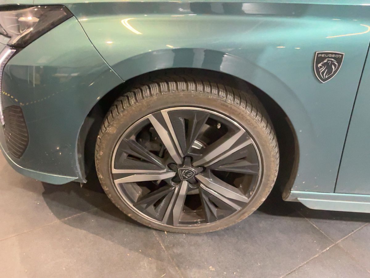 Peugeot 308 2022 — photo 4