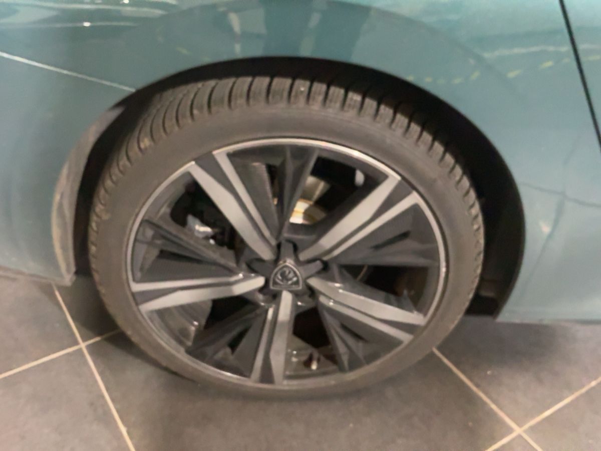 Peugeot 308 2022 — photo 10