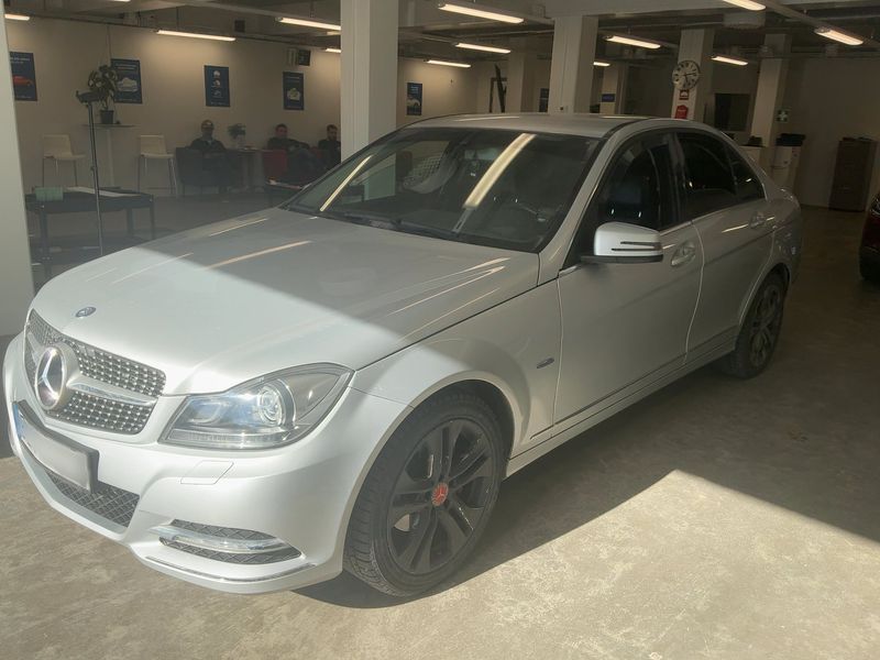 C-Klasse C 220 CDI BlueEfficiency Avantgarde