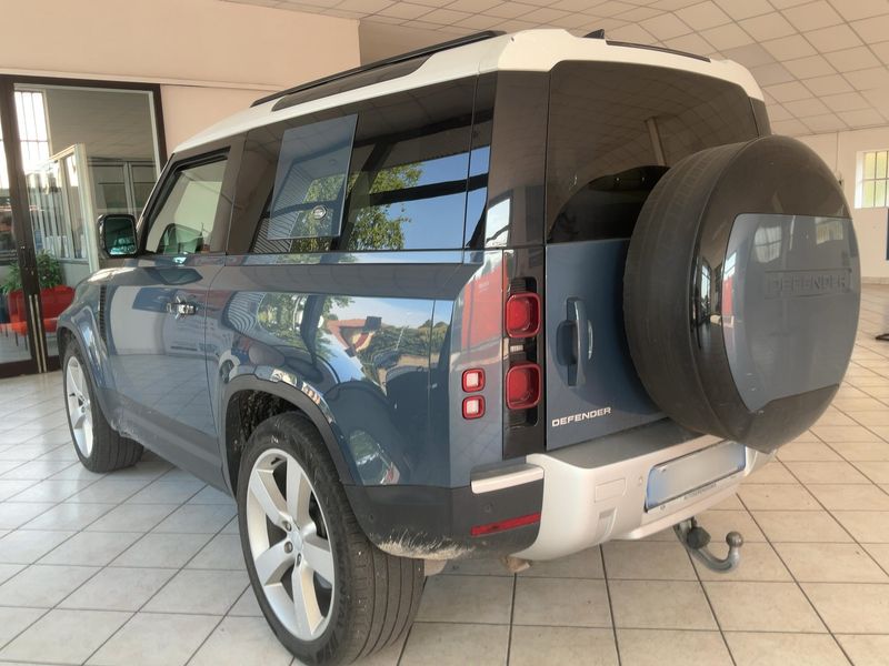 Land Rover Defender D300 Mild-Hybrid 90 SE — zdjęcie 3