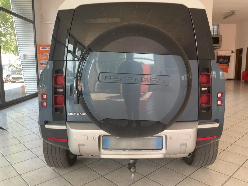 Land Rover Defender D300 Mild-Hybrid 90 SE — zdjęcie 5