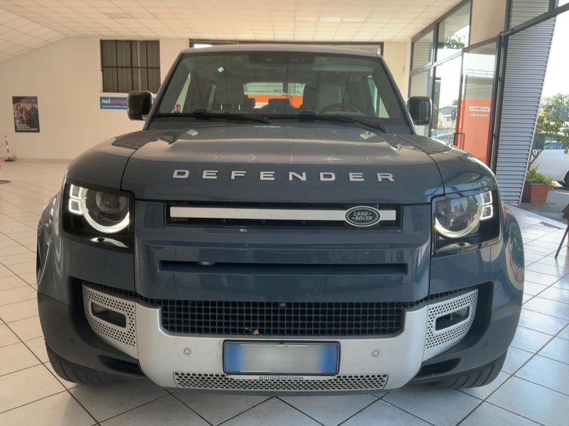 Land Rover Defender D300 Mild-Hybrid 90 SE — zdjęcie 9