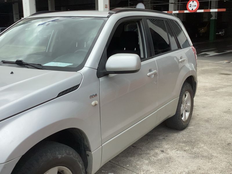 Suzuki Grand Vitara 1.9 DDiS 5 portes — zdjęcie 2