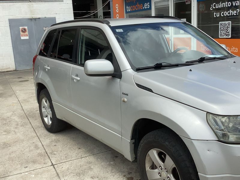 Suzuki Grand Vitara 1.9 DDiS 5 portes — zdjęcie 8