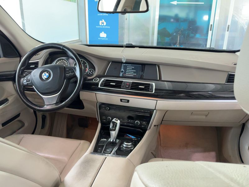 BMW 5er 530d GT xDrive — zdjęcie 12