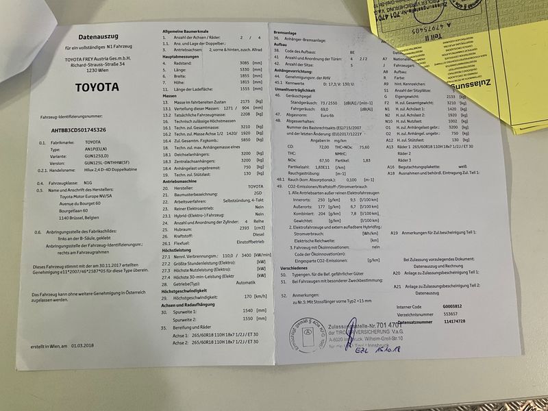 Toyota Hilux 2.4 D-4D Double Cab Lounge 4x4 — zdjęcie 16