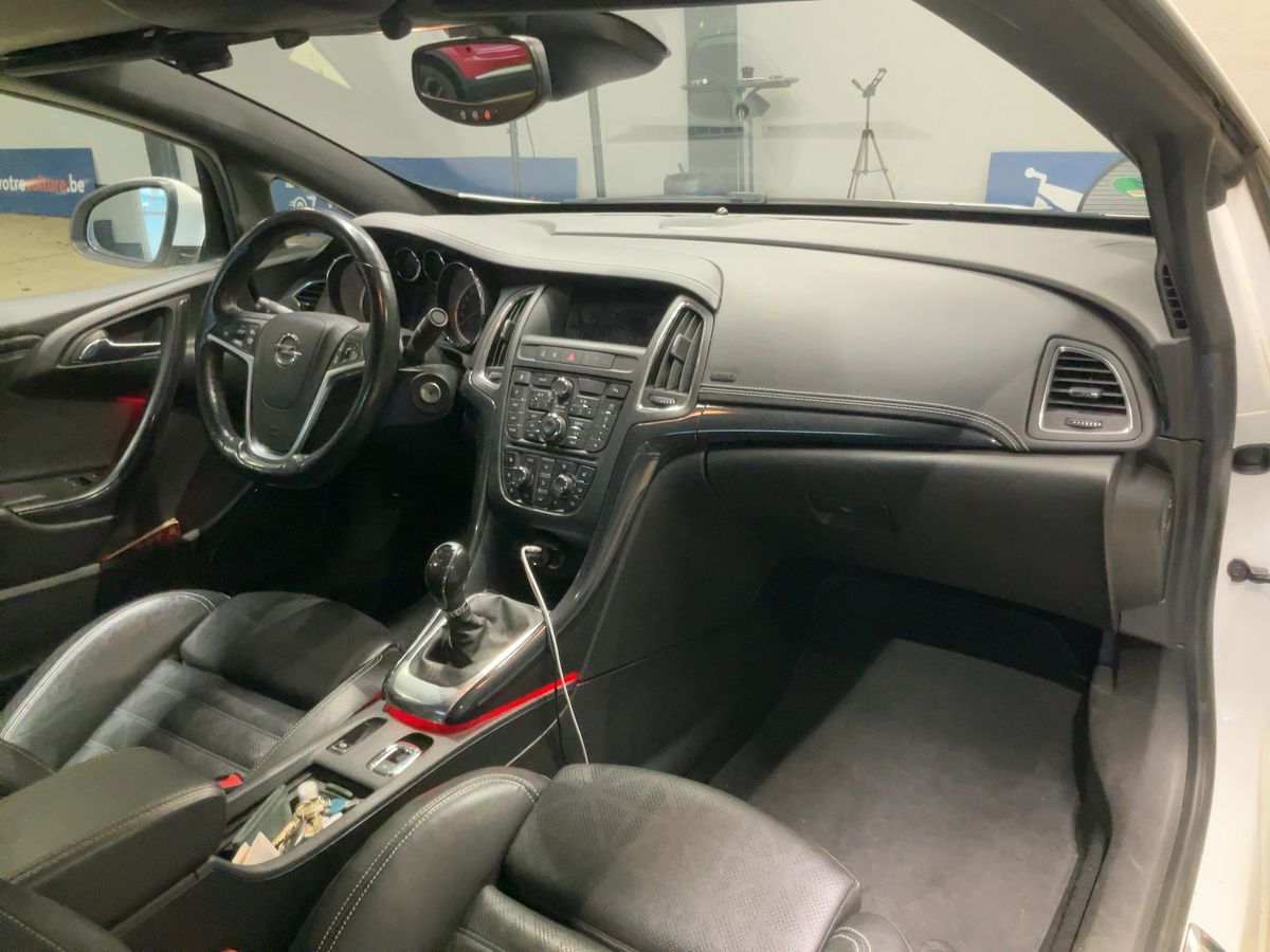 Opel Cascada 2016 — photo 18