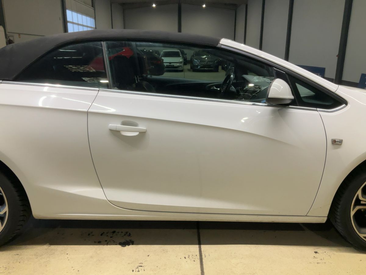 Opel Cascada 2016 — photo 11
