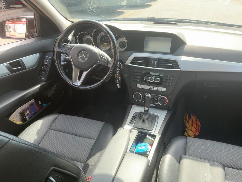 Mercedes-Benz C-Klasse C 220 CDI BlueEfficiency Avantgarde 2012 – снимка 17