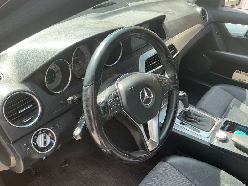 Mercedes-Benz C-Klasse C 220 CDI BlueEfficiency Avantgarde 2012 – снимка 24