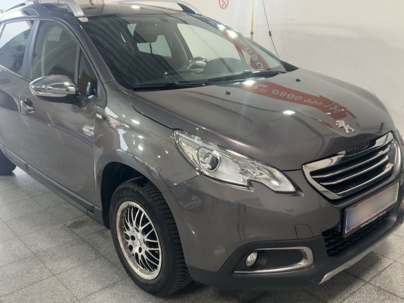 Peugeot 2008 1.6 e-HDi Style 2015 – снимка 12