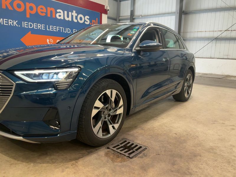 Audi e-tron 50 quattro advanced — zdjęcie 2
