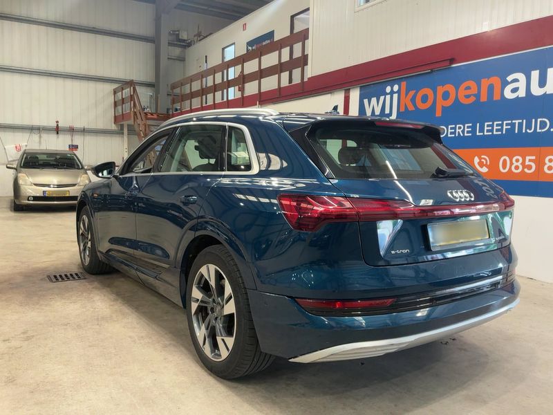 Audi e-tron 50 quattro advanced — zdjęcie 3