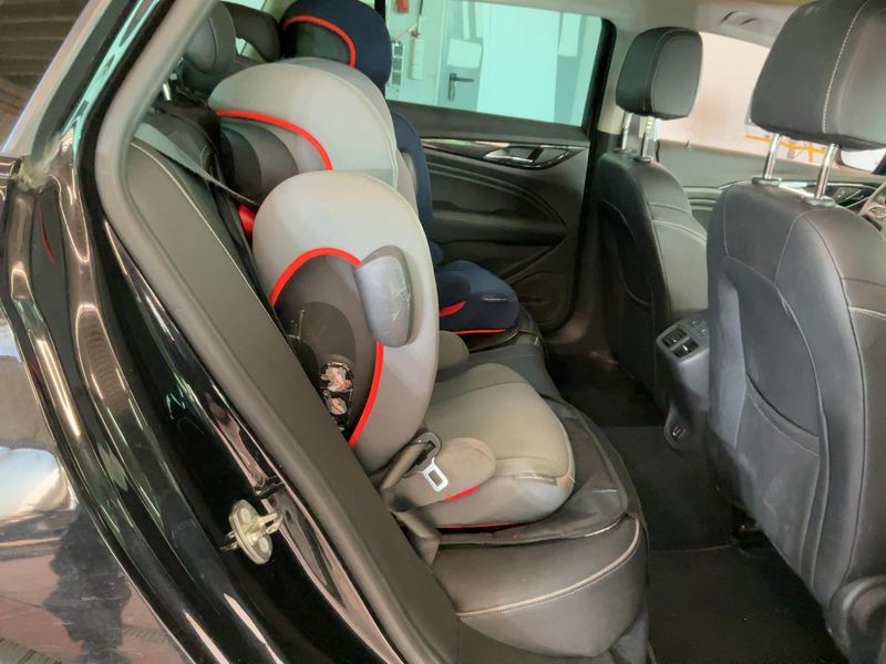Opel Insignia Sports Tourer 2.0 SIDI Turbo Ultimate Exclusive 4x4 — zdjęcie 14