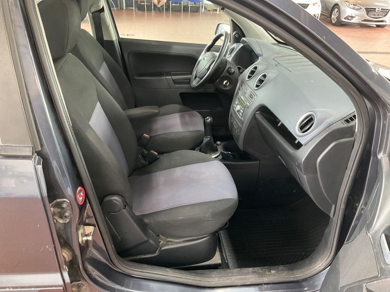 Ford Fusion 1.4 Style — zdjęcie 3