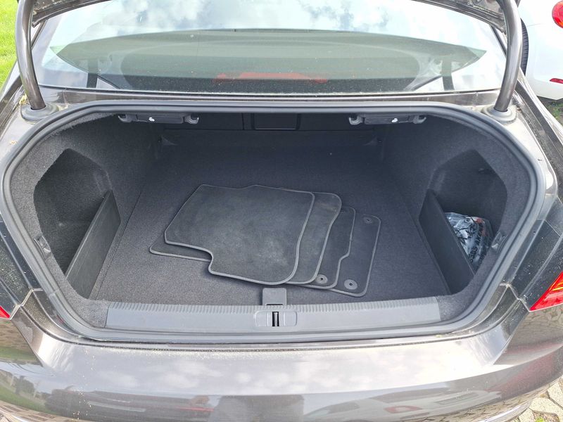 Volkswagen Passat 1.4 TSI Highline BlueMotion Tech — zdjęcie 9