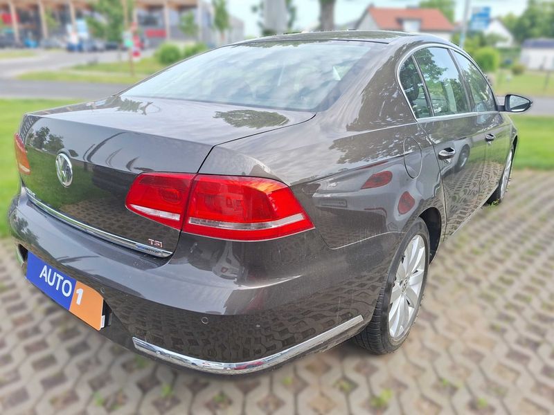 Volkswagen Passat 1.4 TSI Highline BlueMotion Tech — zdjęcie 5