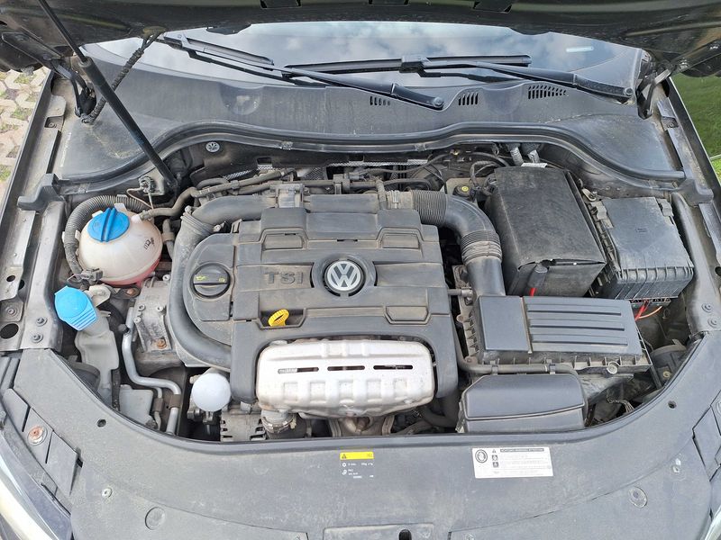 Volkswagen Passat 1.4 TSI Highline BlueMotion Tech — zdjęcie 8