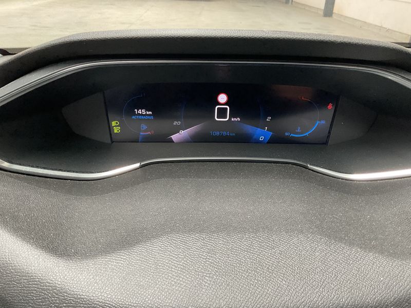 Peugeot 308 1.2 PureTech Allure Pack — zdjęcie 13