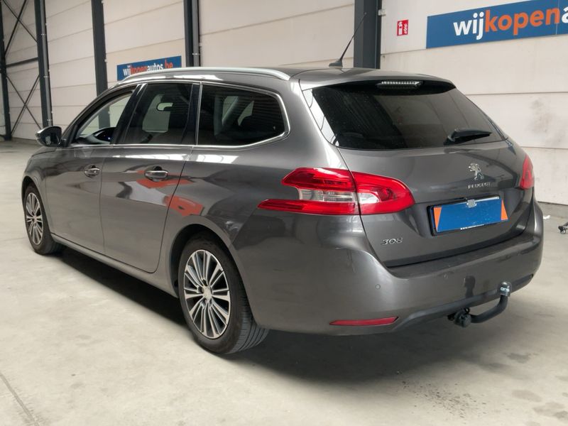 Peugeot 308 1.2 PureTech Allure Pack — zdjęcie 3