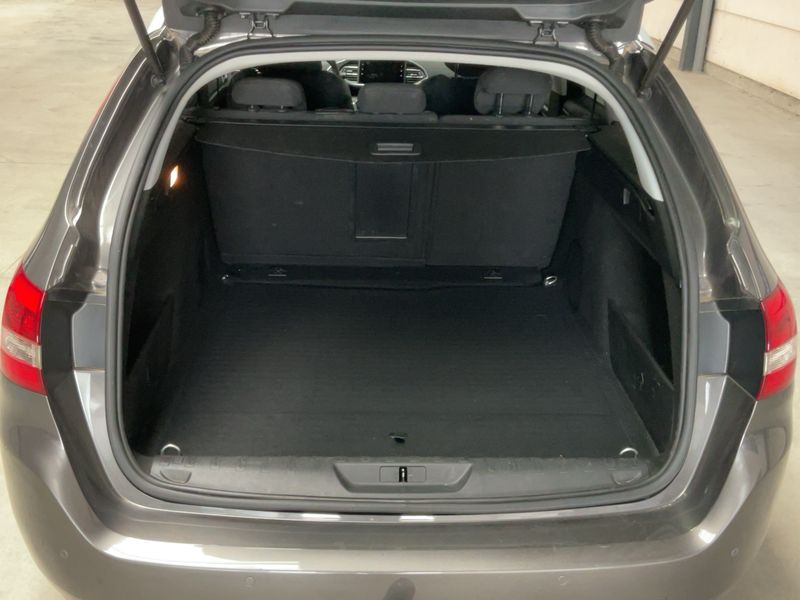 Peugeot 308 1.2 PureTech Allure Pack — zdjęcie 10