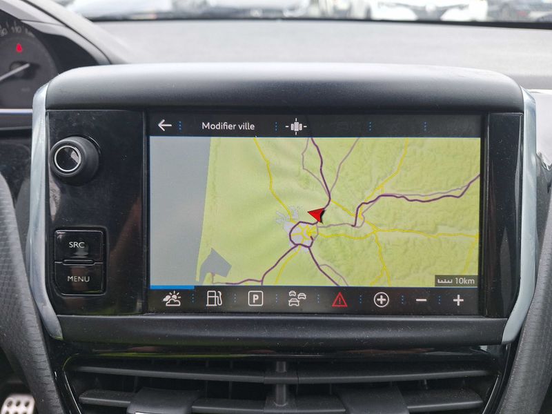 Peugeot 208 1.2 e-THP Féline — zdjęcie 13