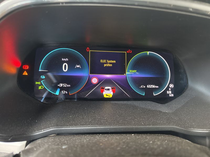 Renault Zoe electric drive 51 kW Experience — zdjęcie 12