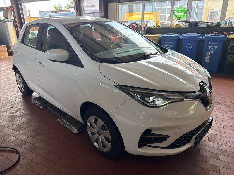 Renault Zoe electric drive 51 kW Experience — zdjęcie 6