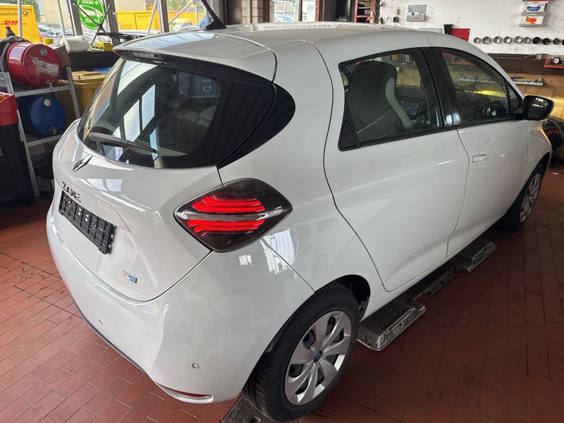 Renault Zoe electric drive 51 kW Experience — zdjęcie 5