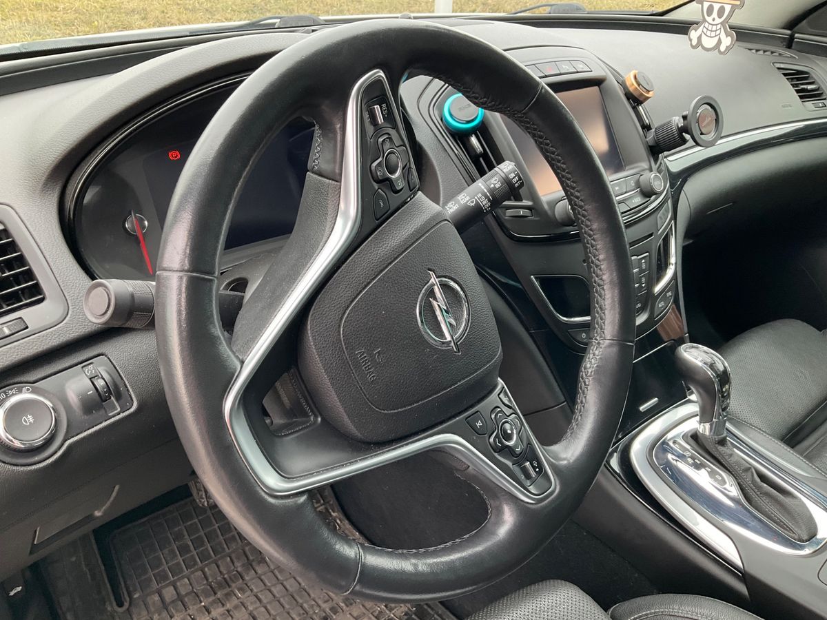Opel Insignia 2015 — photo 34