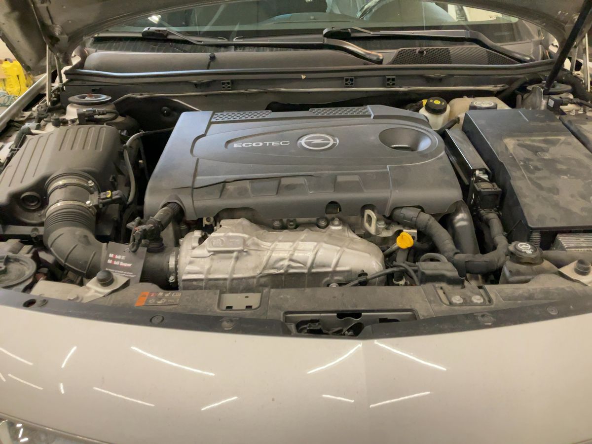 Opel Insignia 2015 — photo 24
