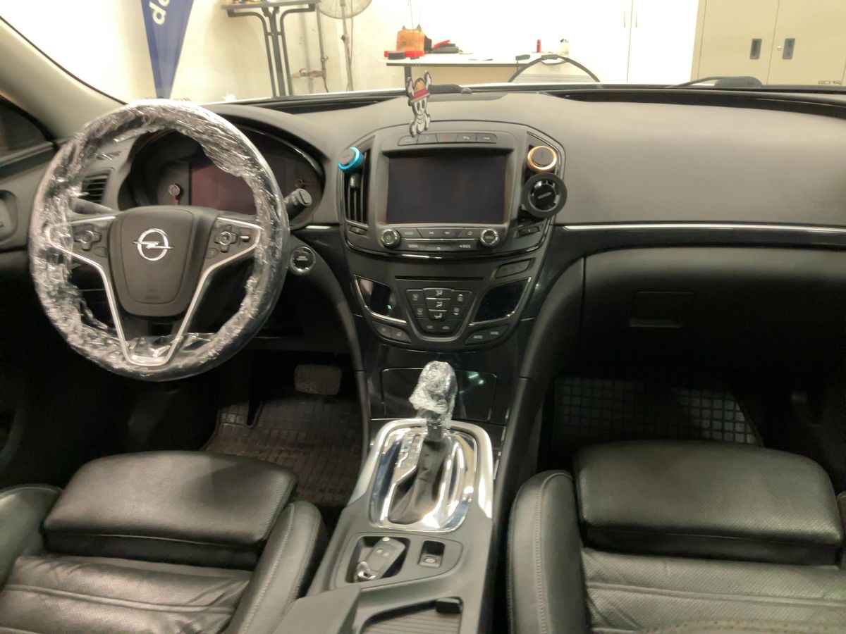 Opel Insignia 2015 — photo 19