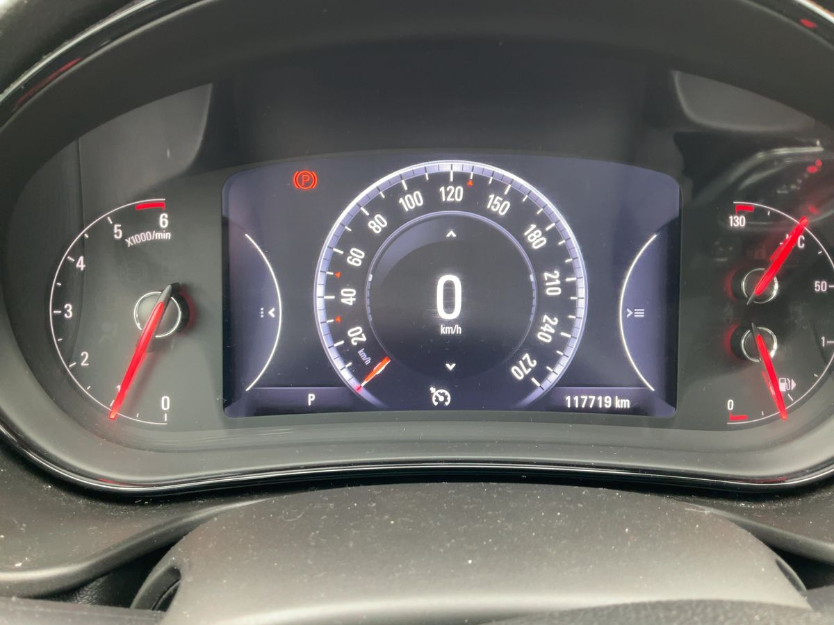 Opel Insignia 2015 — photo 20