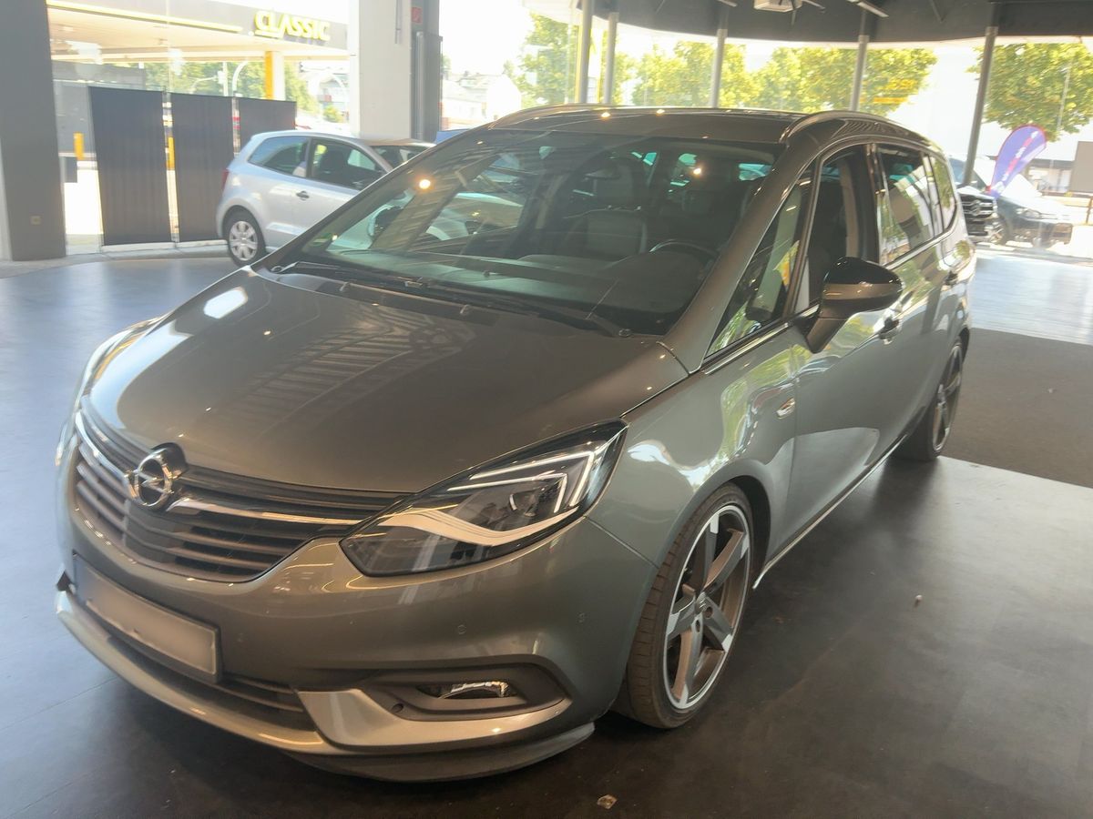 Opel Zafira 2016