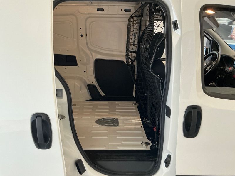 Fiat Fiorino 1.3 M-Jet SX Kasten — zdjęcie 14
