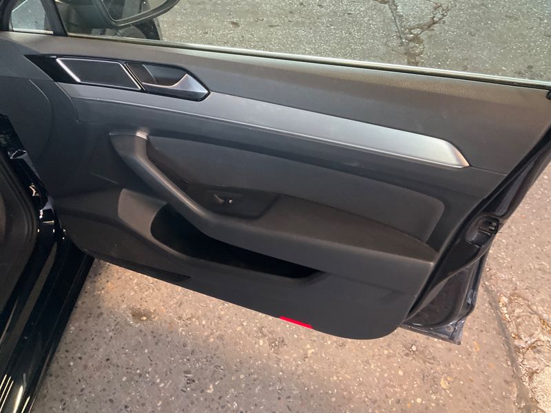 Volkswagen Passat 2.0 TDI Comfortline BlueMotion Tech 2018 – снимка 28