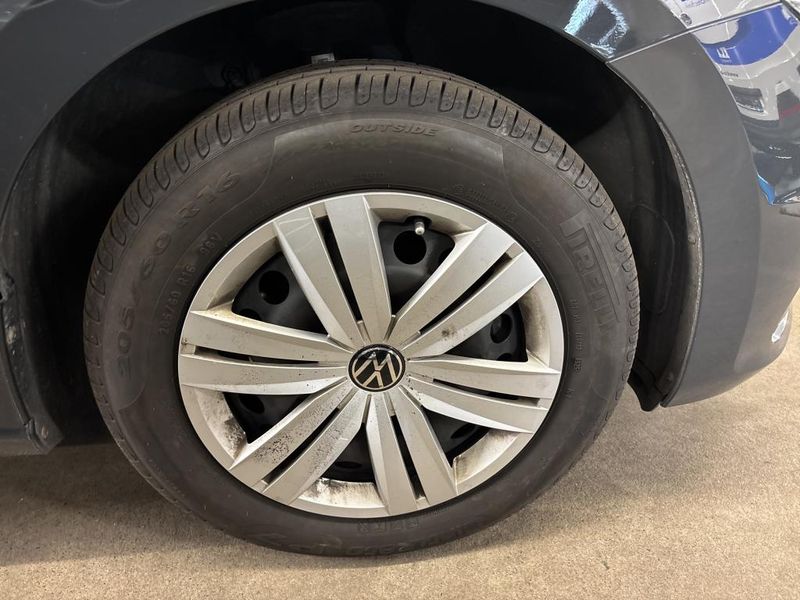 Volkswagen Touran 2.0 TDI Comfortline BlueMotion Tech — zdjęcie 25