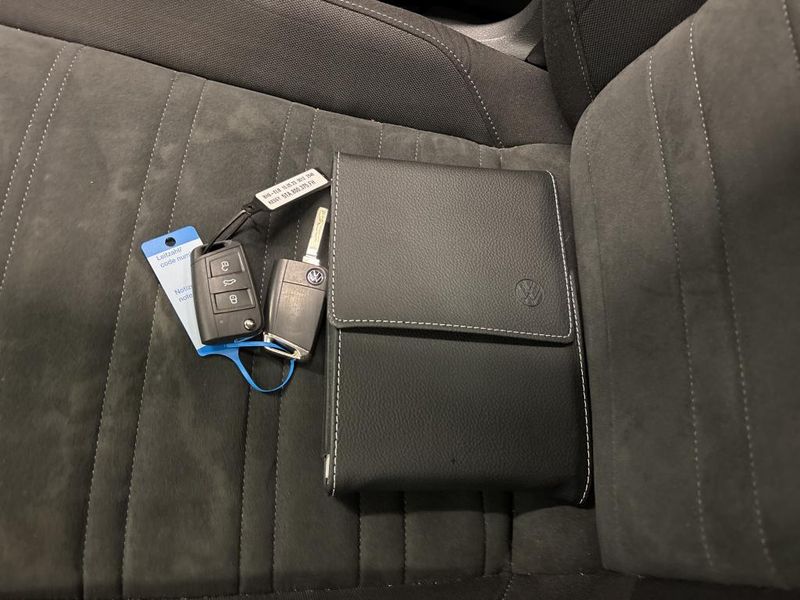Volkswagen Touran 2.0 TDI Comfortline BlueMotion Tech — zdjęcie 16