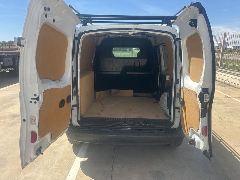 Renault Kangoo 1.5 dCi Furgón Professional — zdjęcie 9