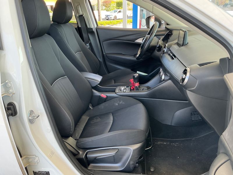 Mazda CX-3 1.8 Skyactiv-D Attraction — zdjęcie 11