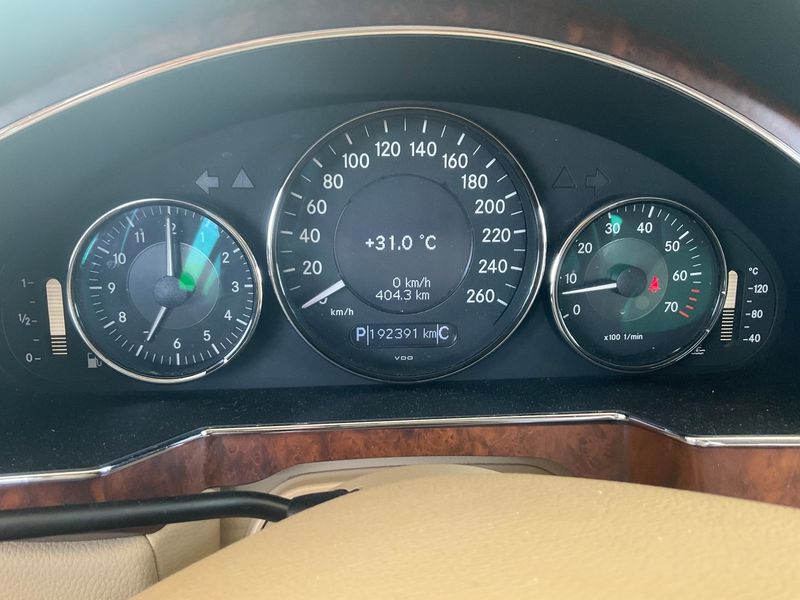 Mercedes-Benz CLS-Klasse CLS 500 — zdjęcie 13