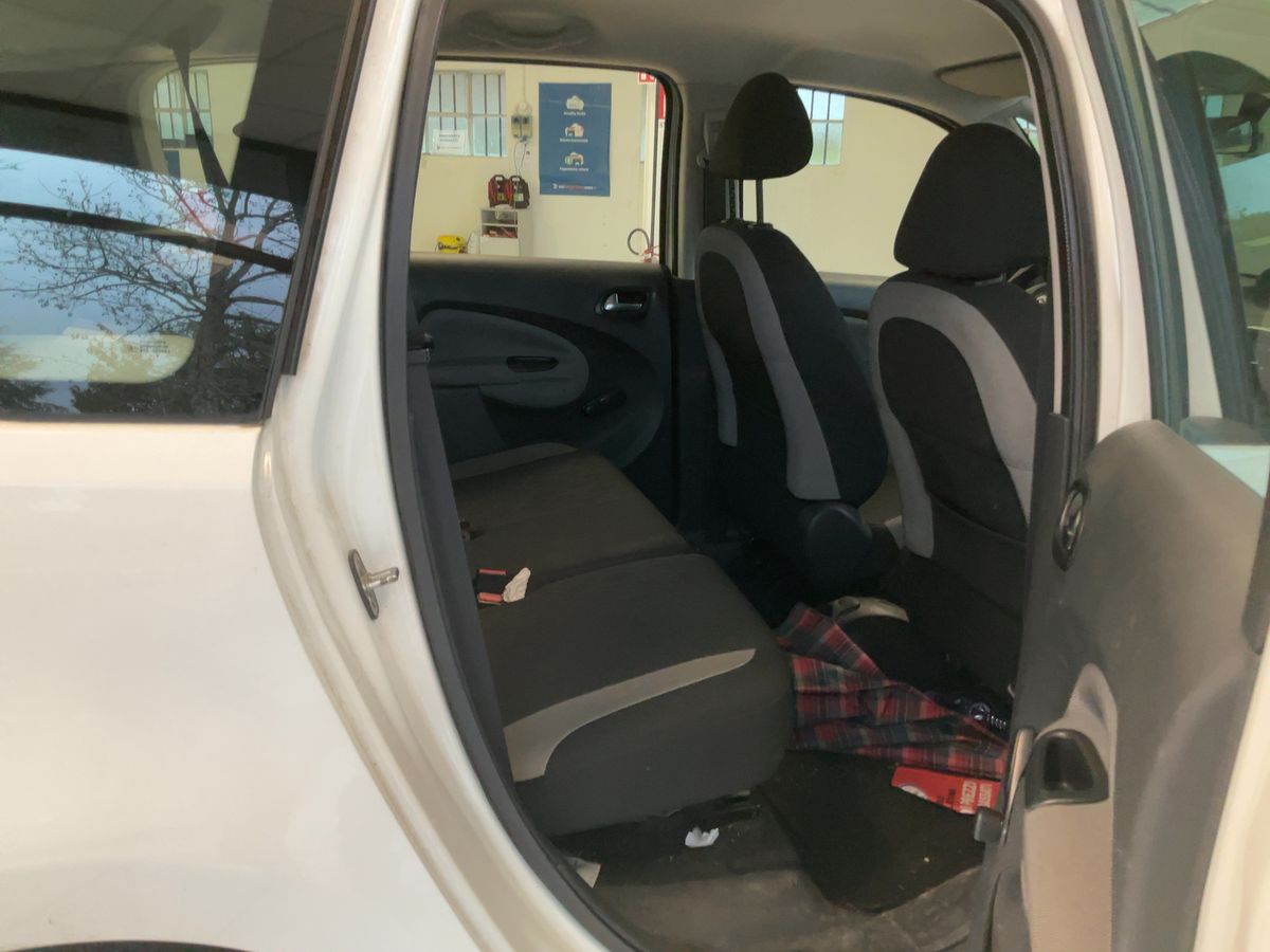 Citroen C3 2013 — photo 20