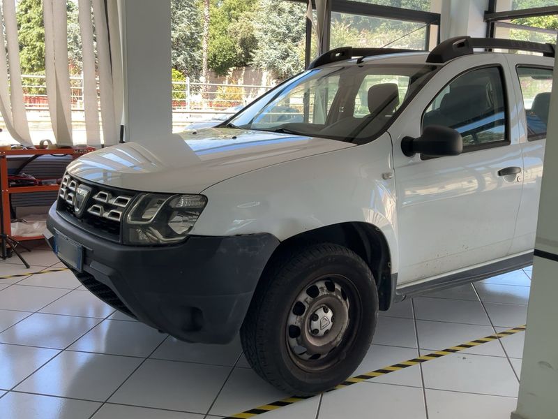 Dacia Duster 1.6 LPG Ambiance 4x2 2015 – снимка 2