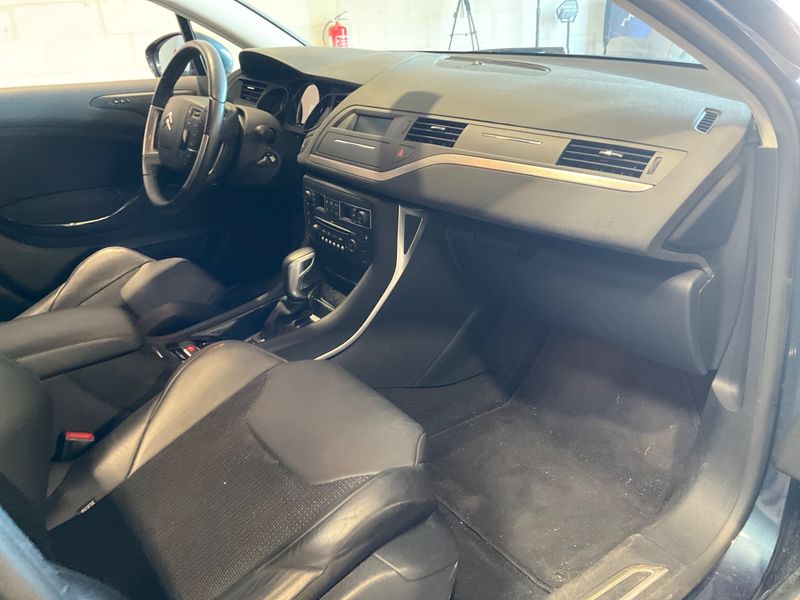Citroen C5 2.7 V6 HDi BiTurbo Exclusive — zdjęcie 3