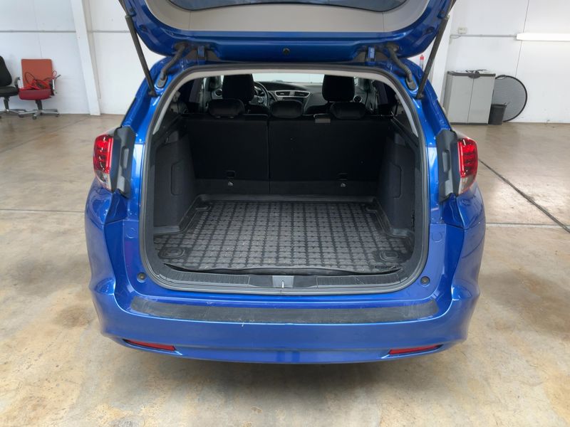 Honda Civic 1.8 i-VTEC Elegance — zdjęcie 10