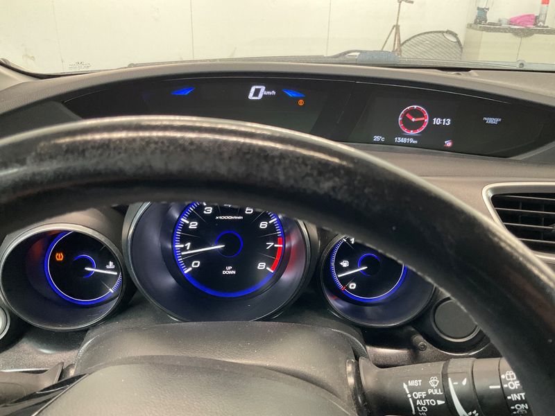 Honda Civic 1.8 i-VTEC Elegance — zdjęcie 13